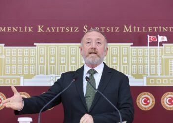 Barış için atılması gereken adımları sıraladı