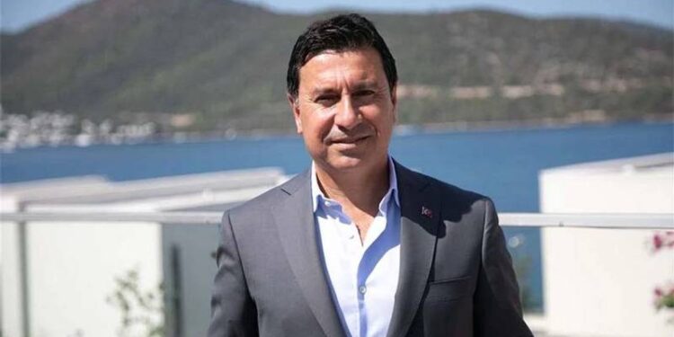 Belediyeleri zayıflatarak bir yere varamazsınız