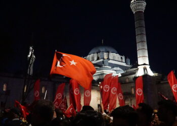 Beyazıt'taki CHP mitingine karartma