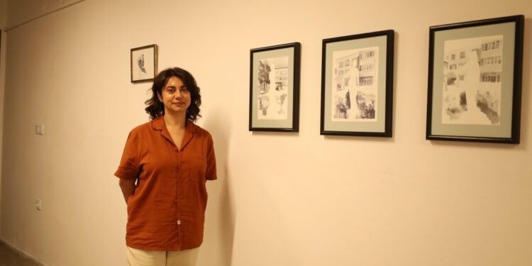 'Bir Heykelin Gölgesinde' kadın mücadelesi