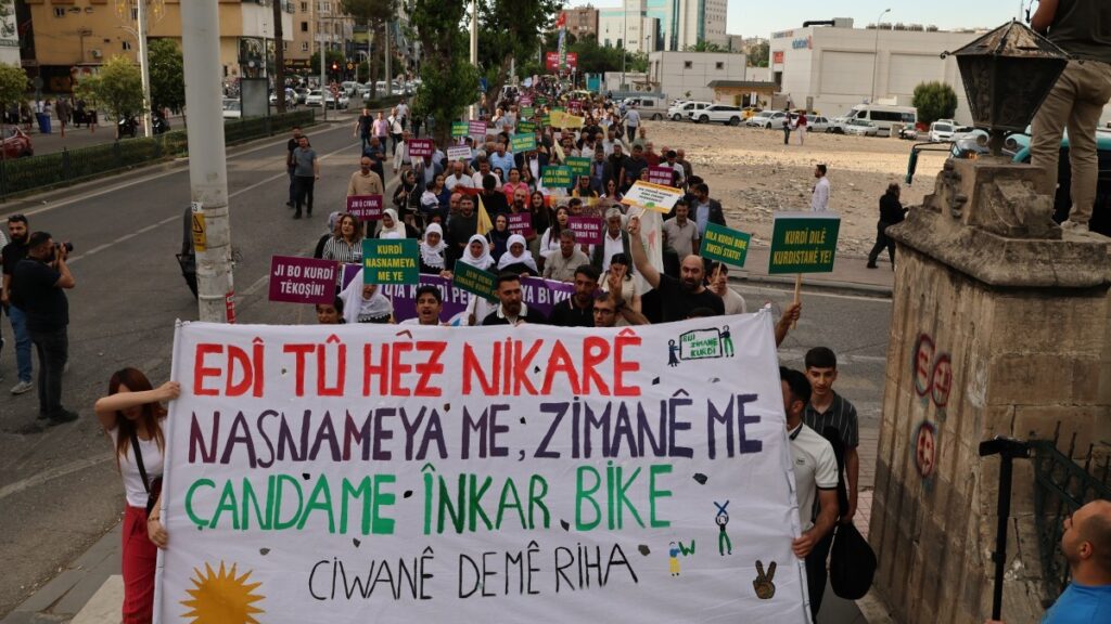 Birçok kentte Kürt Dil Bayramı kutlaması: Kürtçe'ye statü tanınsın
