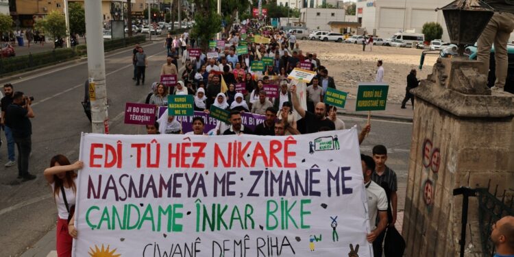 Birçok kentte Kürt Dil Bayramı kutlaması: Kürtçe'ye statü tanınsın