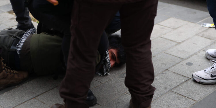 Boğaziçi’nde gözaltına alınan 15 öğrenciye tutuklama talebi