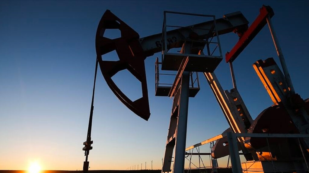 Brent petrolün varili 61,04 dolardan işlem görüyor