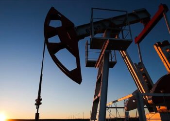 Brent petrolün varili 61,04 dolardan işlem görüyor