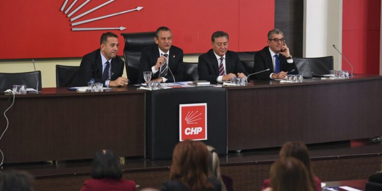 CHP'de 'TBMM Başkanvekilliği' Mesaisi: Seçim İkinci Tura Kaldı
