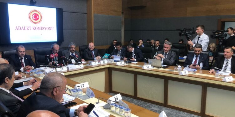 CHP’den yargı paketi görüşmesinde ‘umut hakkı’ hatırlatması