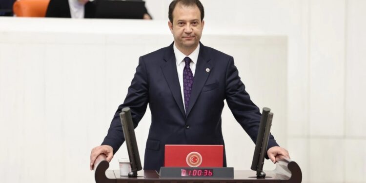 CHP’li Alp: Yaşasın Türk ve Kürt halklarının kardeşliği