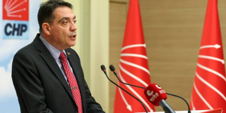 CHP'li Bağcıoğlu'ndan Rütbe Düzenlemesine İtiraz: 'Bu Hatalı Yoldan Dönülmeli'