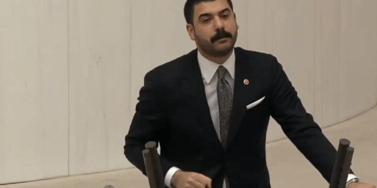 CHP'li Gökçek'ten Laik Eğitim Vurgusu