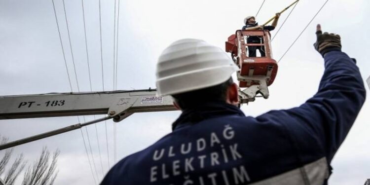 CHP'li Pala’dan UEDAŞ özelleştirmesi için sert çıkış: Gerçek bedelini kim ödüyor?