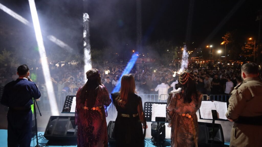 Cizîr’deki festival sürüyor