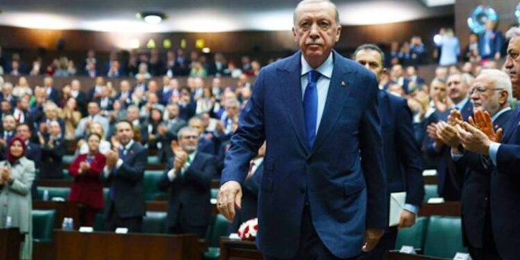 Cumhurbaşkanı Erdoğan Yeniden Aday Olacak mı? İşte Kulislerde Konuşulanlar...
