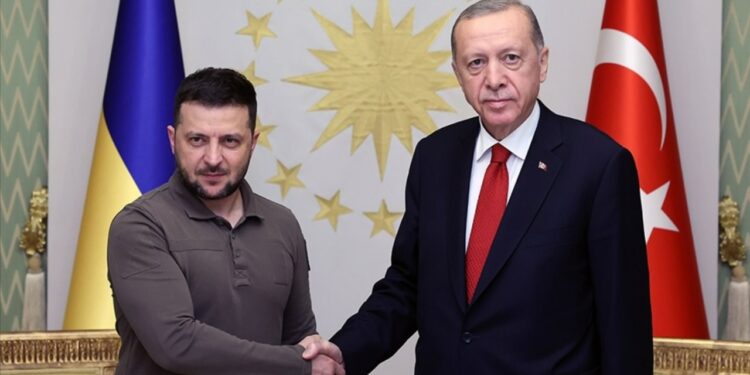 Cumhurbaşkanı Erdoğan ile Zelenskiy Arasında Kritik Görüşme! 'Aralanan Fırsat Penceresi Kaçırılmamalı'