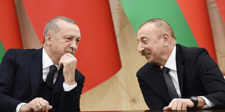 Cumhurbaşkanı'ndan Zirvede Net Mesajlar! 'Bağları Güçlendirme' Vurgusu