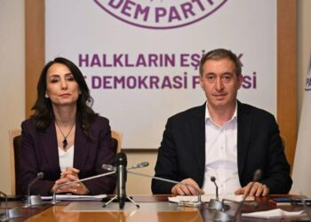 DEM Parti Yeni Sürecin Yol Haritasını Belirledi: İşte MYK Toplantısında Konuşulanlar...