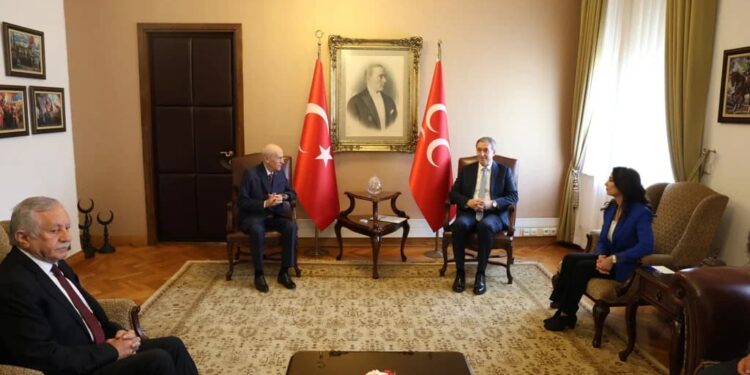 DEM Parti heyeti MHP’yi ziyaret etti