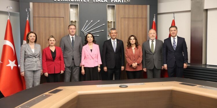 DEM Parti ve CHP görüşmesi sona erdi