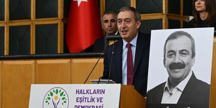 DEM Parti'nin Yeni Yol Haritası! İl İl Gezilecek... Sırrı Süreyya Önder'in Yerine Kim Gelecek? MYK Değişecek mi?
