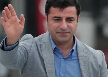 Demirtaş'tan Fesih Kararına İlk Yorum! İsim İsim Saydı, Teşekkür Etti