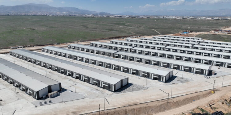 Deprem bölgesinin ekonomik kalkınması için 500 milyon dolarlık paket imzalandı