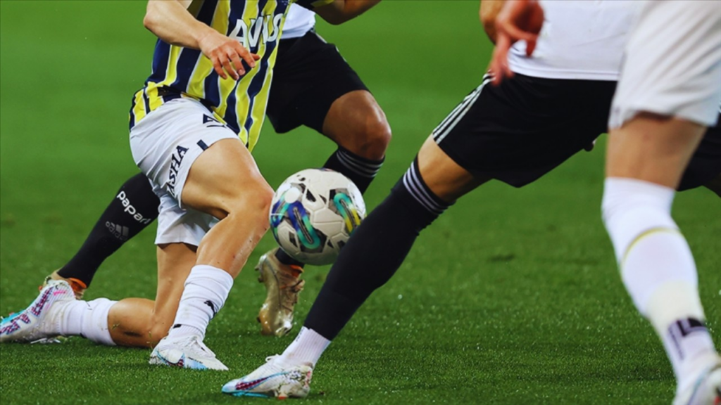 Derbi Sonrası TFF'den Fenerbahçe ve Beşiktaş'a Ceza Yağdı