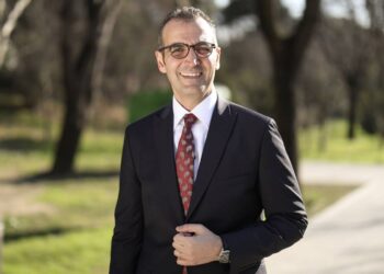 Derdi millet olanla, derdi kendi muhterislerini zengin etmek olanın kavgasıdır bizi içeri atan