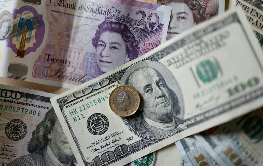 Doları bırakacaklar, yoksa ekonomi çökecek!