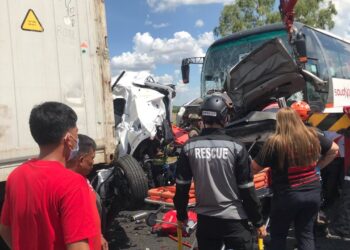 Filipinler’de Zincirleme Kaza: 10 Ölü, 30 Yaralı