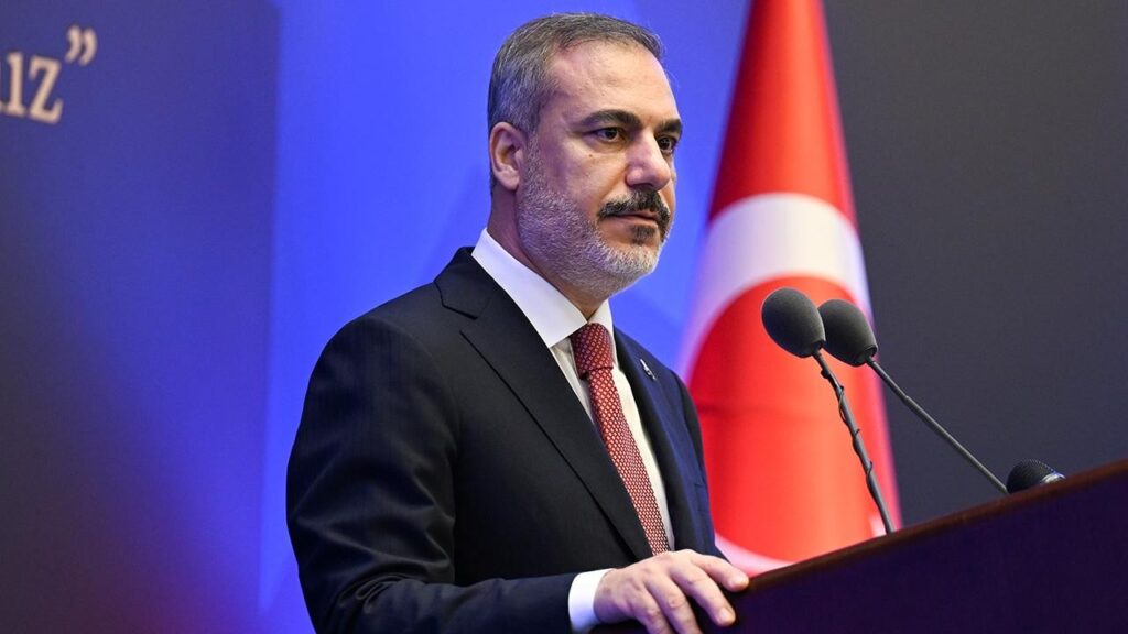 Füze Saldırısı Sonrası Türkiye'den İlk Temas: Bakan Hakan Fidan, Pakistanlı Mevkidaşı ile Görüştü