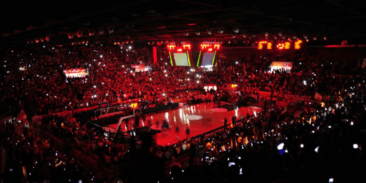 Galatasaray Şampiyonlar Ligi Şampiyonluğu İçin Parkeye Çıkacak