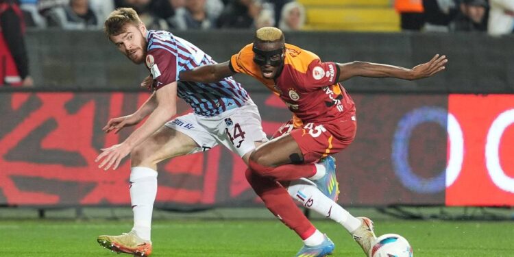 Galatasaray ve Trabzonspor'a PFDK Şoku