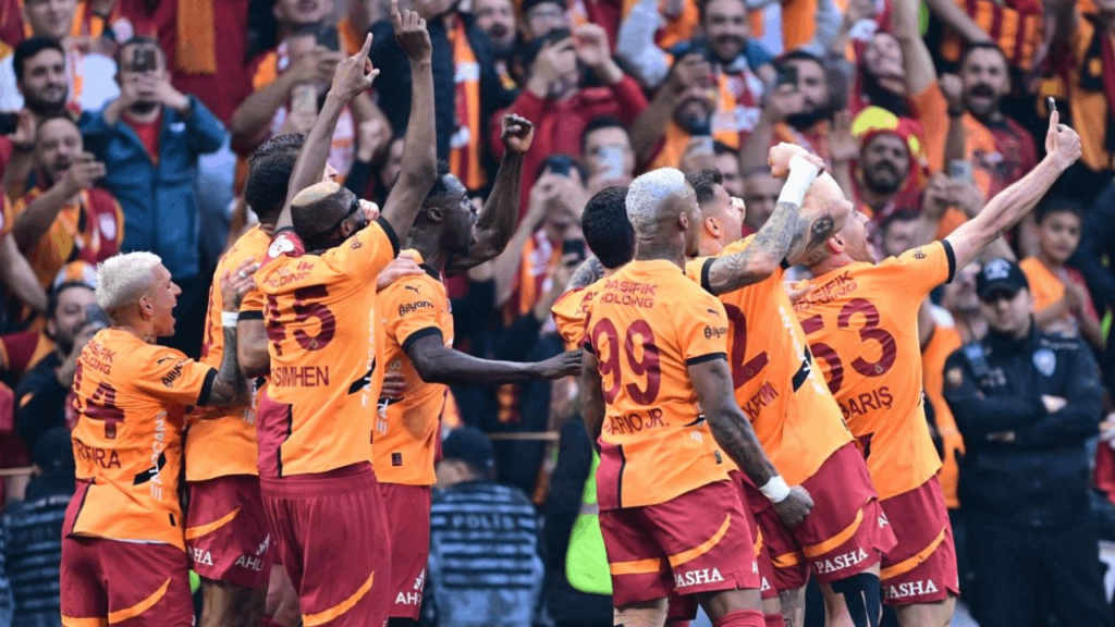 Galatasaray'ın 5 Yıldızlı Formaları Ortaya Çıktı