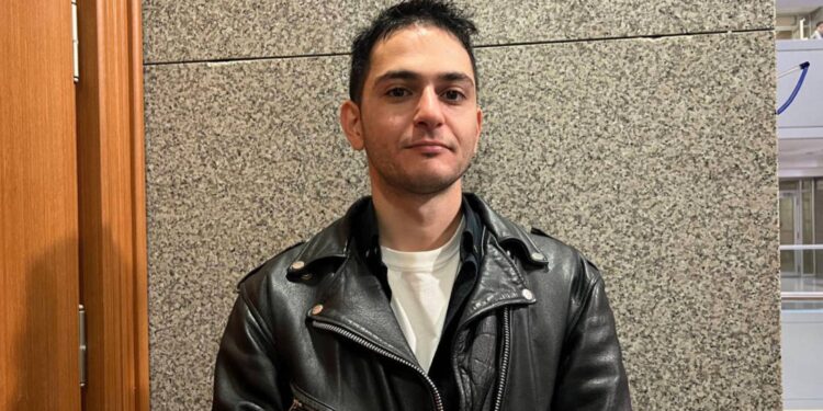 Gazeteci Furkan Karabay hakim karşısına çıkacak