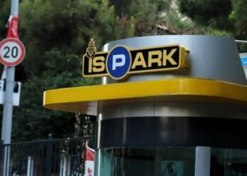 Geçici kapatılan İSPARK otoparkları açıldı