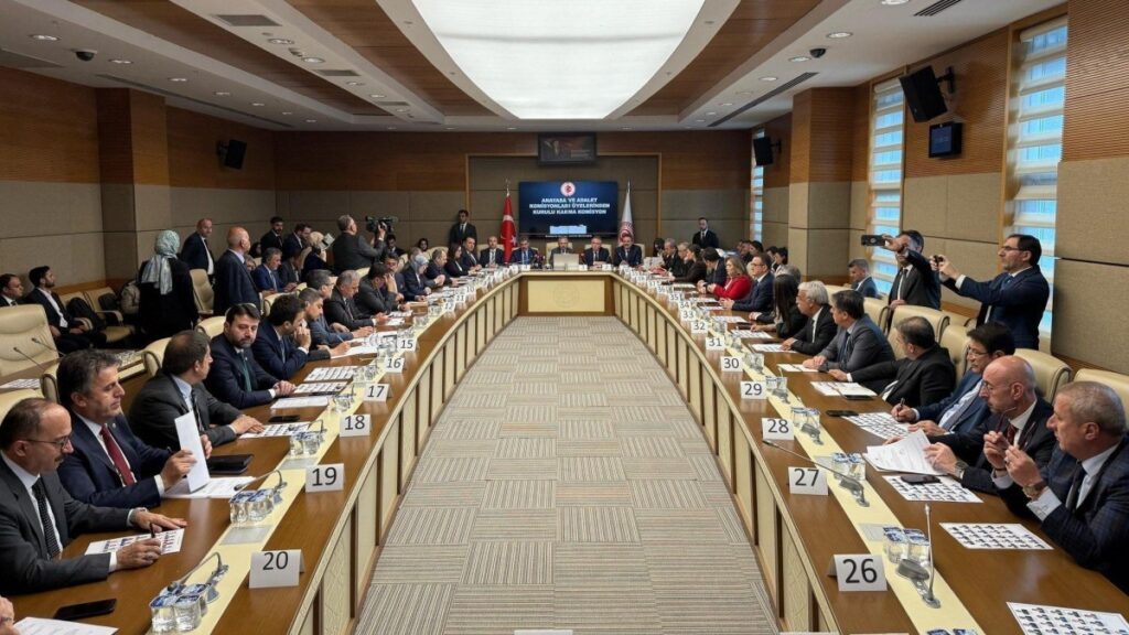 HSK için adaylar belli oldu: CHP seçimden çekildi