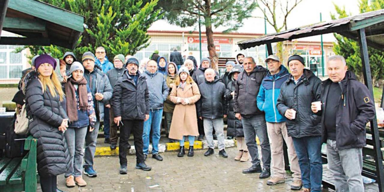 "Hasta çocuğum evde beni bekliyor, içerideki evladım ise artık umudunu kaybediyor"