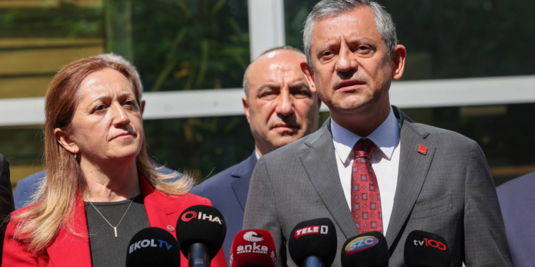 Her görüşten işçi aynı yoksullukla karşı karşıya; asgari ücrete ara zam için mücadeleyi büyütmeliyiz