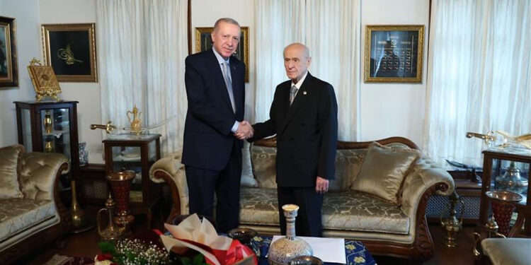 İddia:  HSYK üyeleri AKP ile MHP arasında paylaşıldı