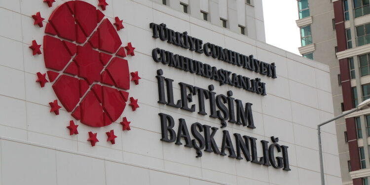 İletişim Başkanlığı, AKP'lilere "sufle" verdi: Cemaatle ilişkilendirin