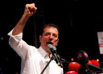 “İmamoğlu beytülmale uzanan eli kestiği için tutuklu”