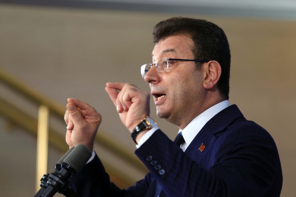 İmamoğlu pes etmiyor: 200 üzerinde suç duyurusu yaptı
