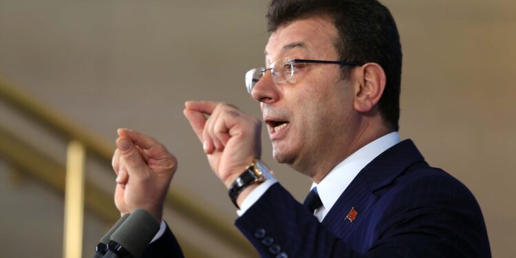 İmamoğlu pes etmiyor: 200 üzerinde suç duyurusu yaptı