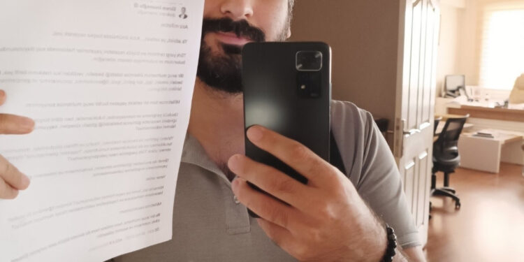 İmamoğlu’nun mesajlarını dağıtan avukat gözaltına alındı