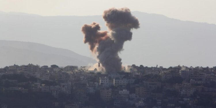 İsrail'den Lübnan'a Birçok Hava Saldırısı