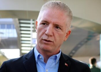 İstanbul Valisi Davut Gül: Dikkat! Bu Bir Dolandırıcılık Yöntemi