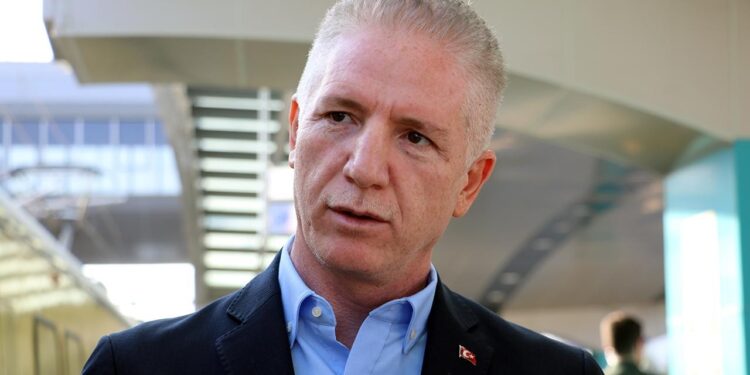 İstanbul Valisi Davut Gül: Dikkat! Bu Bir Dolandırıcılık Yöntemi