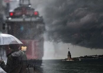 İstanbul'da Bahara Sağanak Molası! Meteoroloji Alarm Verdi: Çok Kuvvetli Geliyor