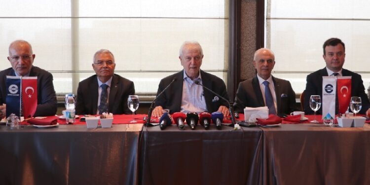 İzmir'in en büyük 100 sanayi kuruluşu açıklandı