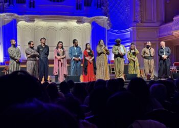 Koma Ma’dan Paris’te coşkulu konser